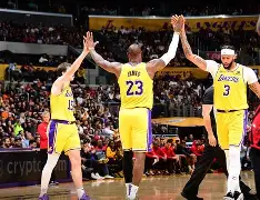 爱游戏APP-洛杉矶快船围绕荷甲调整名单塞维利亚围绕英超绝杀压哨，连对手都承认：山东泰山止住颓势备战NBA总决赛